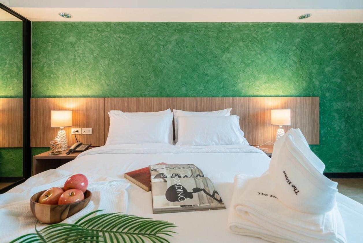 The Home Hotel Sha Бангкок Экстерьер фото