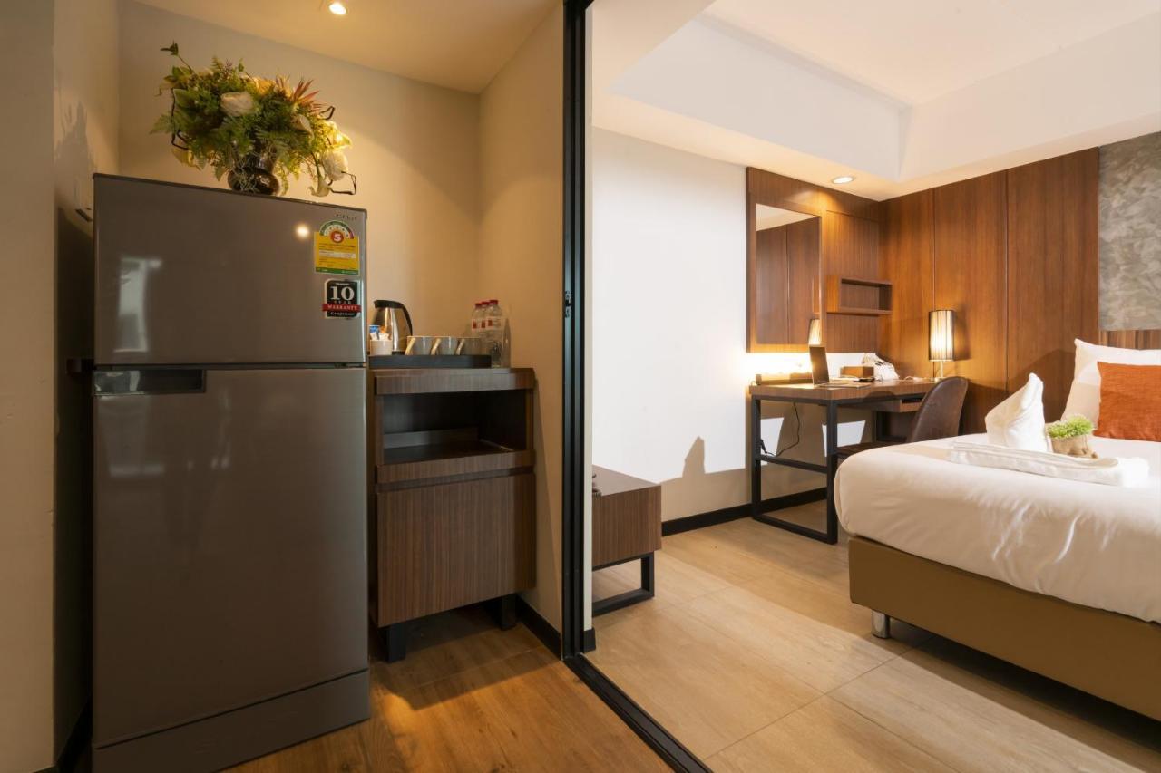 The Home Hotel Sha Бангкок Экстерьер фото