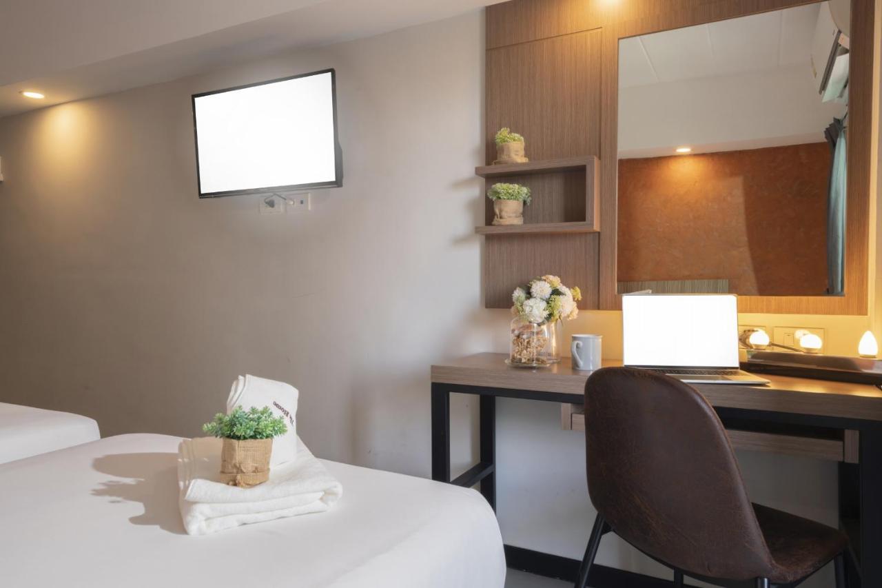 The Home Hotel Sha Бангкок Экстерьер фото