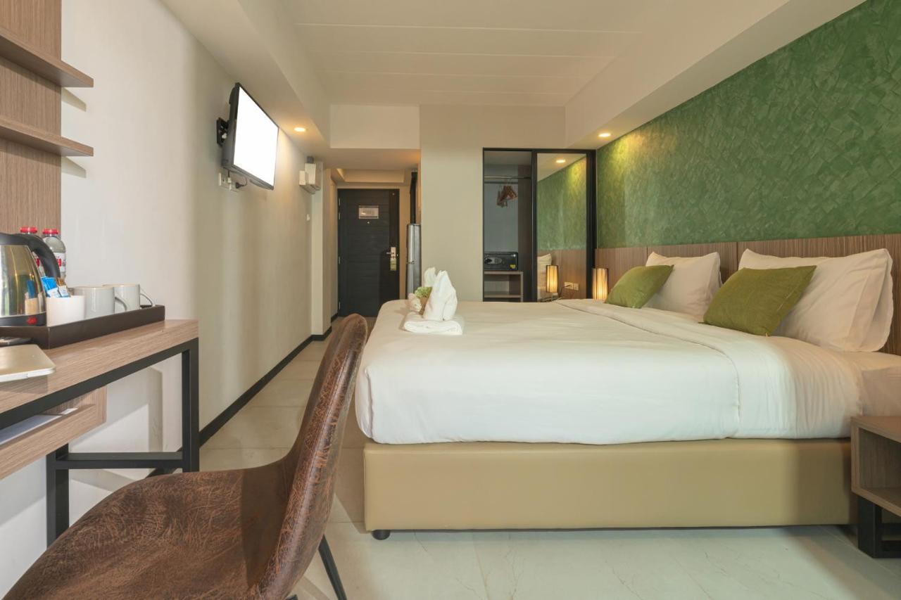 The Home Hotel Sha Бангкок Экстерьер фото