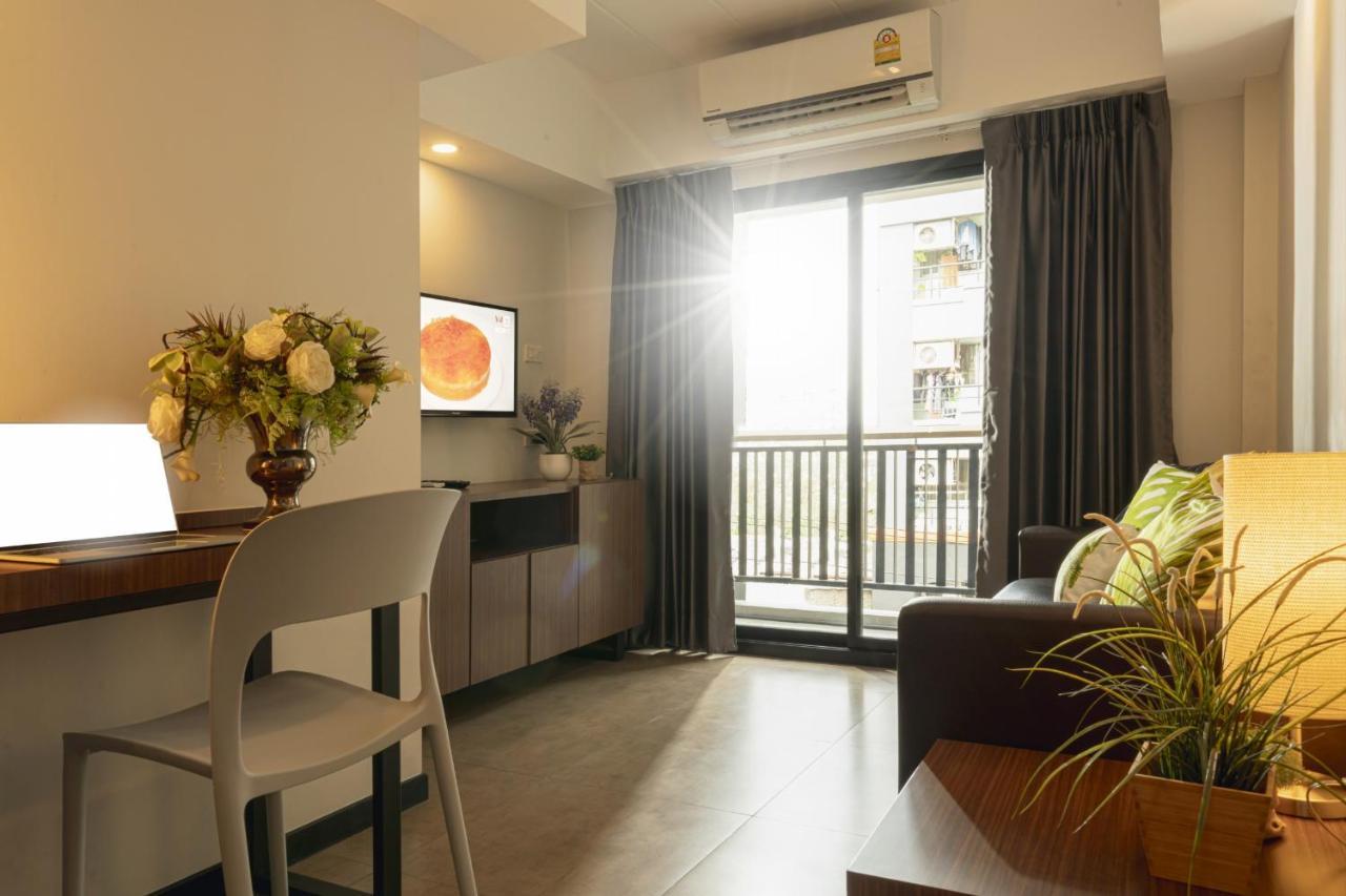 The Home Hotel Sha Бангкок Экстерьер фото