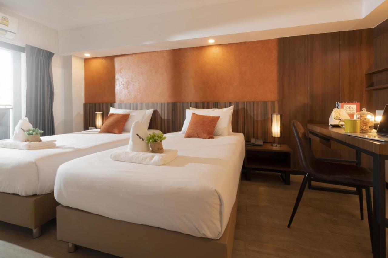 The Home Hotel Sha Бангкок Экстерьер фото